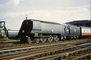 GSN at Clapham (c) Colour Rail